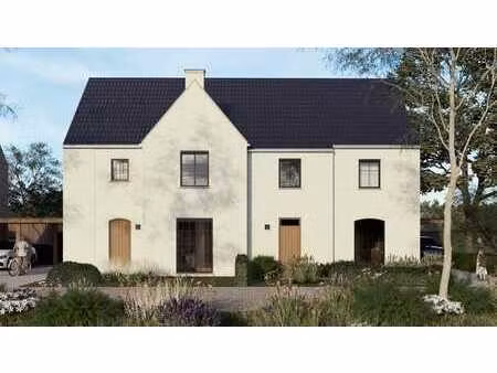 5 karaktervolle nieuwbouw woningen . 1 woning verkcht !