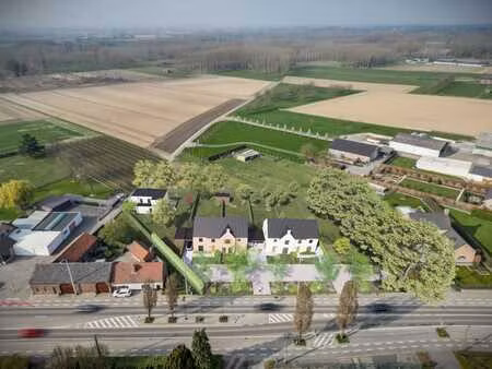 5 karaktervolle nieuwbouw woningen . 1 woning verkcht !