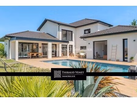 maison de 6 pièces de luxe en vente à bourg-en-bresse  auvergne-rhône-alpes