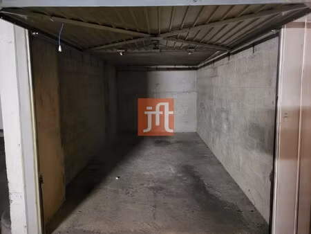 paris xvème -box parking