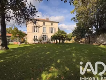 maison de ville à la châtaigneraie (85120)