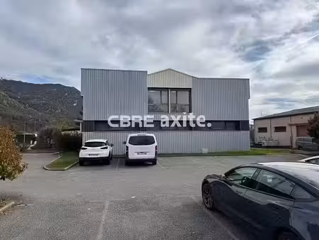 vente commerce barby 708 m²