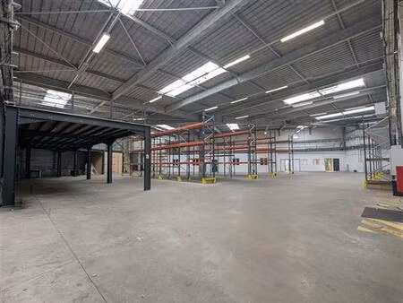 location local d'activités collegien 2 930 m²