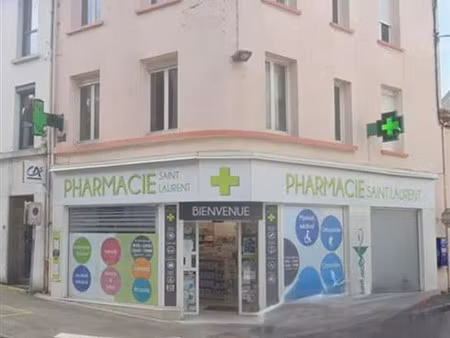 location commerce brest 126 m²