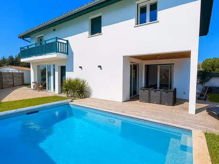 maison contemporaine avec piscine - 5p - 135 m2
