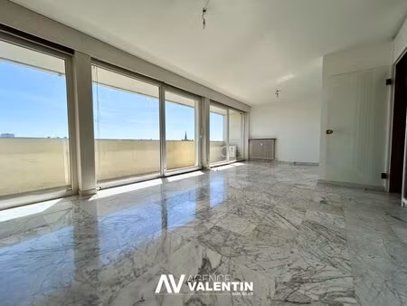 à louer appartement 109 71 m² – 1 090 € |metz