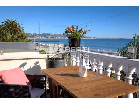 face a la mer - superbe et grand 3 pieces avec tres bel espace exterieur et parkings