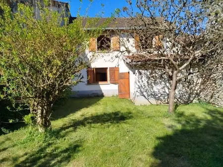 vente maison 5 pièces 105.04 m² à la villedieu-en-fontenette (70160)  85 000 €