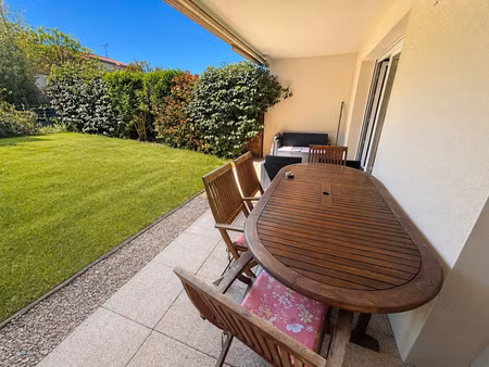f3 de 72m2 avec 70m2 de jardin privatif / terrasse de 15m2