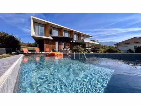 maison de 4 chambres de luxe en vente à annecy  auvergne-rhône-alpes