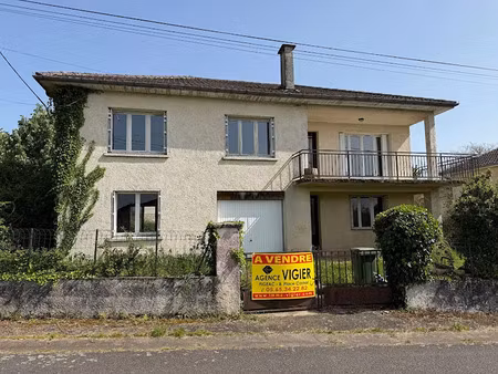 vente maison 4 pièces 84.6 m² à figeac (46100)  126 000 €