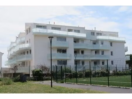 location appartement 2 pièces 39m² sete 34200