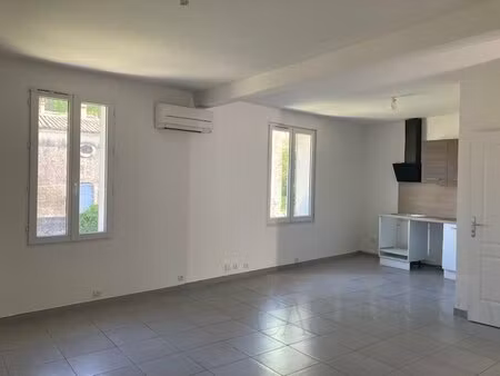 location maison 3 pièces 62m² castries 34160