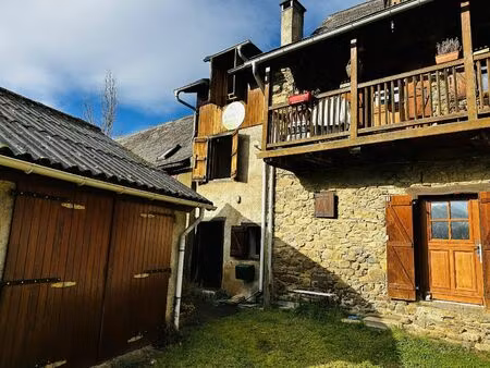pied à terre dans la vallée de bethmale 09800