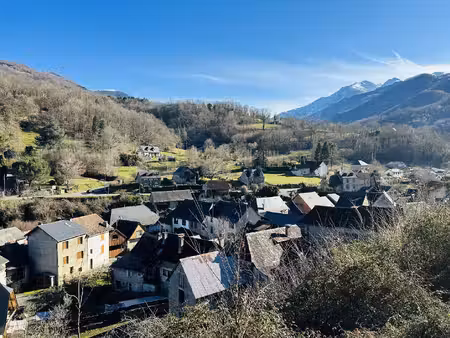 maison de village 09800