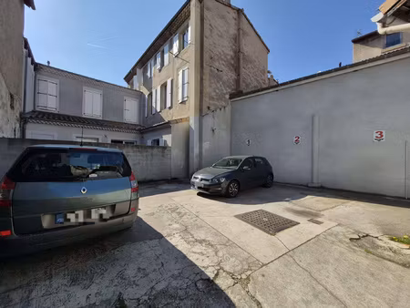 immeuble de rapports en plein centre ville de tournon-sur-rh