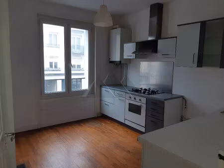 a louer appartement t3 centre ville siam saint louis
