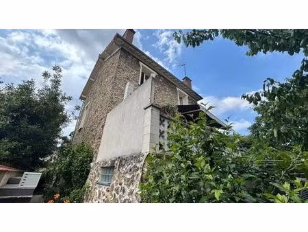 maison de luxe de 6 pièces en vente à bondy  île-de-france