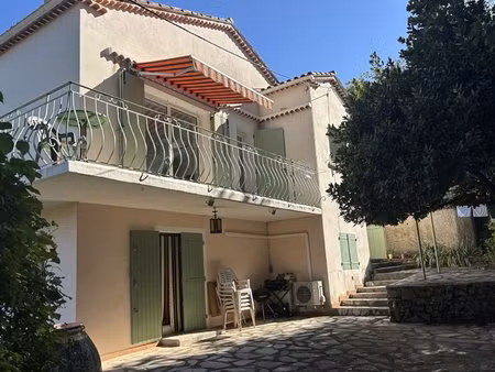 a vendre la celle  maison proche brignoles 4 pièce(s) 120 m2 sur terrain 740 m².