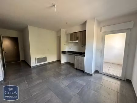 appartement à louer 1 pièce 23.49 m² - nîmes (30) - 435€