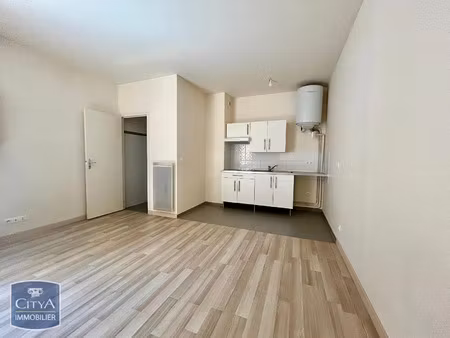 appartement à louer 1 pièce 22.45 m² - versailles (78) - 695€