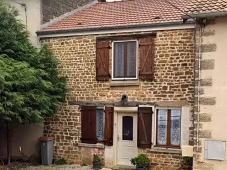 maison à violot (52600)