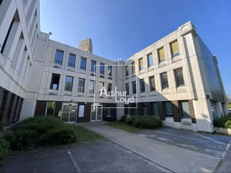 location local professionnel 251m² meylan 38240