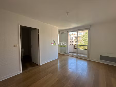 location appartement 2 pièces 32m²