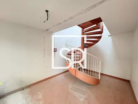 location local commercial 284m² clermont ferrand 63000