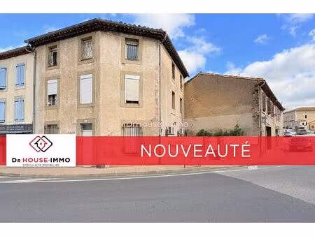 immeuble idéalement situé dans le coeur du village de trèbes