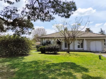 vente maison 4 pièces 95 m² à port-sainte-foy-et-ponchapt (33220)  171 000 €