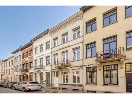 gelijkvloersappartement vlakbij groen kwartier