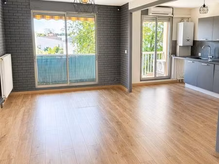 t4 80 m² avec balcon – quartier bonneveau