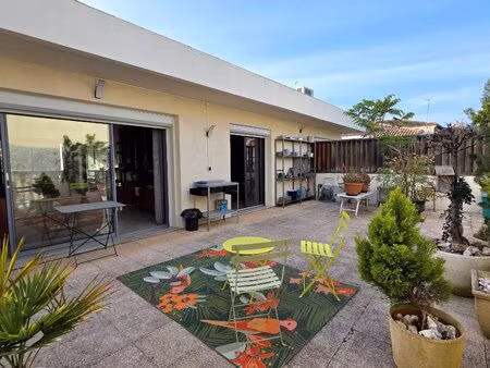 commerce en rez-de-chaussée  superbe appartement de rêve à l’étage