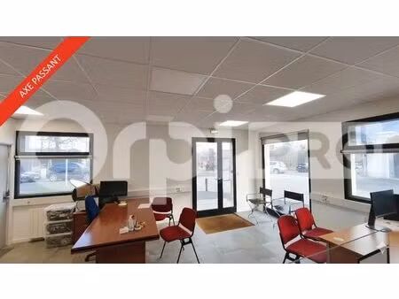 location commerce 140 m²