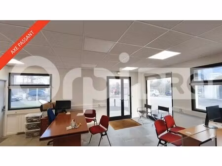 location commerce villeneuve le roi 94290 140m²