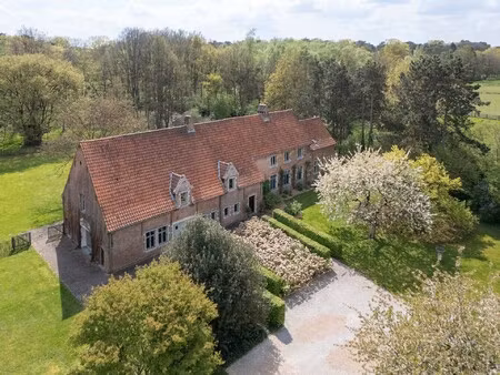 rijmenam - uitzonderlijk gerenoveerde 18e-eeuwse hoeve