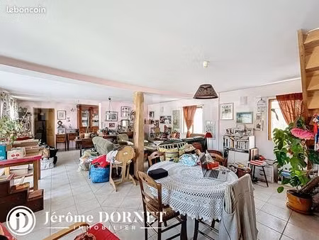 longère 6 pièces 137 m²