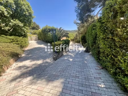 maison 10 pièces - 230 m²