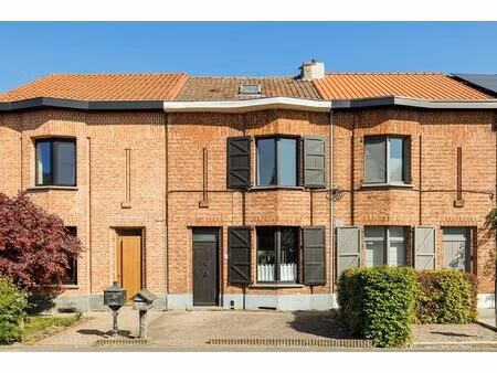 te renoveren woning met tuin op toplocatie