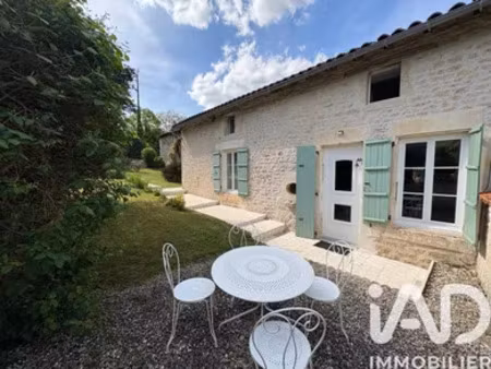 maison de campagne à montjean (16240)