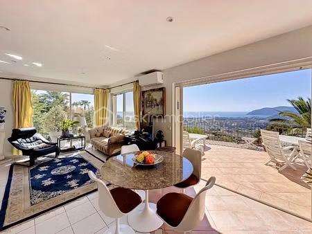 villa de 150 m² à mandelieu-la-napoule