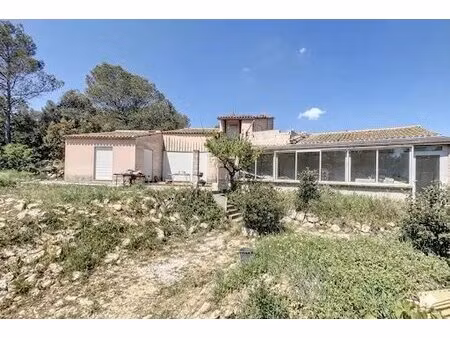 nîmes  vacquerolles/cigale  villa 208m2+208m2 en sous sol  piscine sur 4100m2