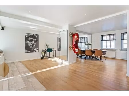 prachtig duplex appartement met eigen inkom  4 slaapkamers en terras in schilde