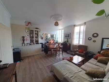 immeuble 181 m² auch