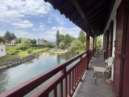 location appartement 3 pièces 59 m² à saint-jean-pied-de-port (64220)