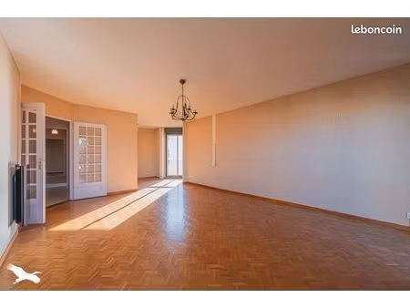 appartement 3 pièces 90 m²