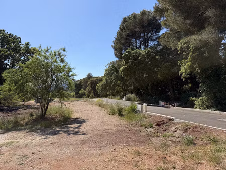 vente terrain 712 m² puget-ville (83390)