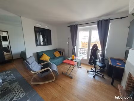 ? studio lumineux 28 12 m² – dernier étage avec vue dégagée – paris 19ᵉ