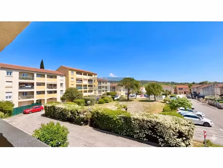 vente appartement 3 pièces 58 m2 à le muy